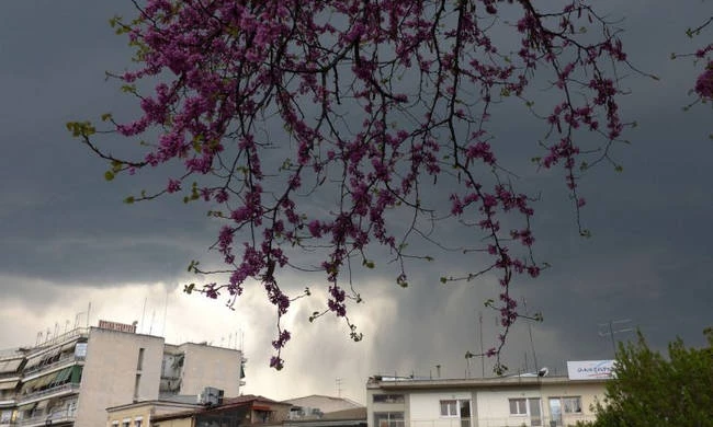 Προσοχή!  Άστατος καιρός με βροχές και καταιγίδες σήμερα – Που θα βρέξει